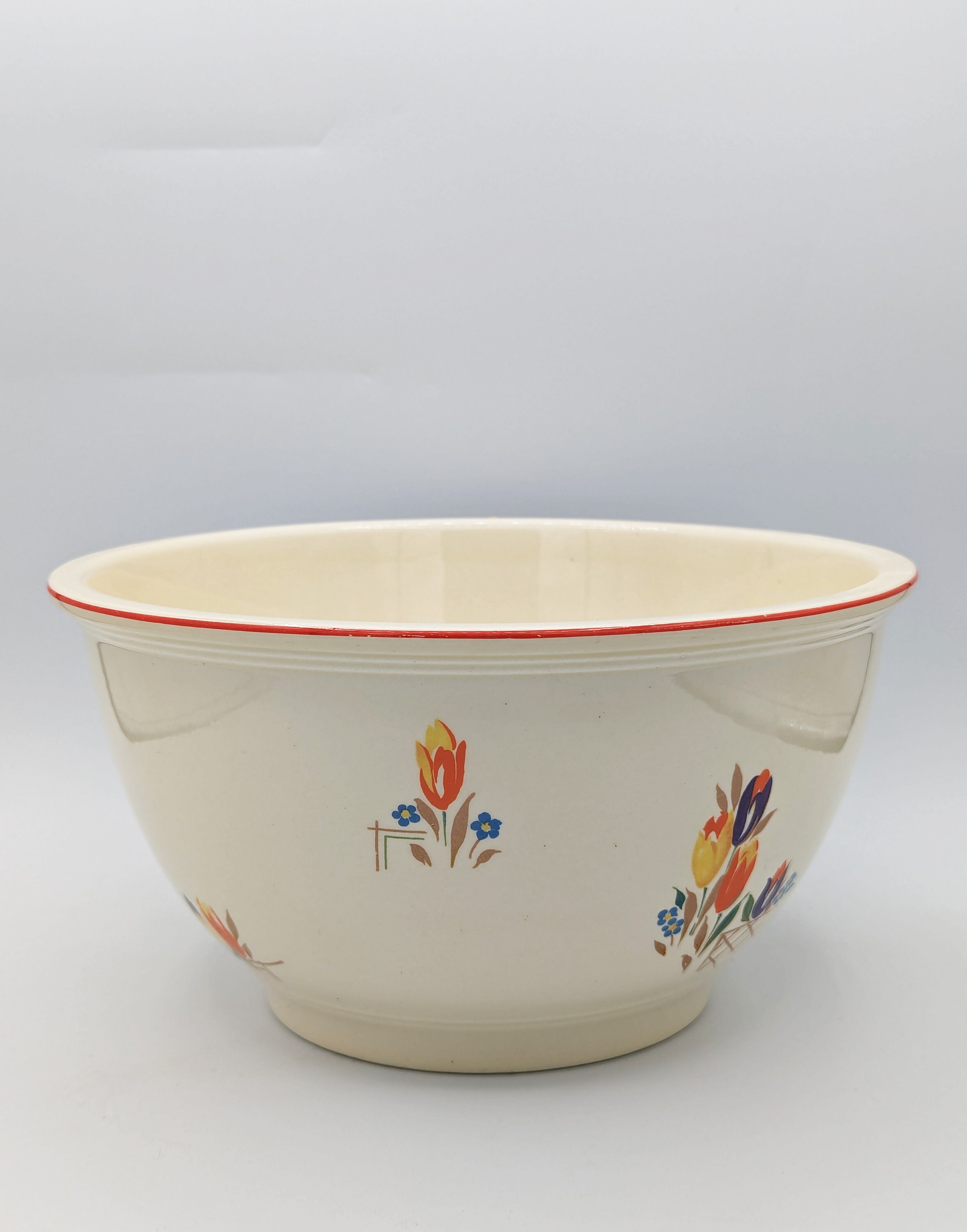 Vintage Kitchen Kraft Tulip Mixing Bowl: Homer Laughlin Oven Serve