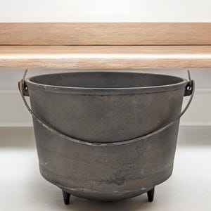 Antique Cast Iron Footed Bean Pot No. 9, Ca 1880s