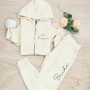 Bride Matching Set, Bridal Gift Set, Mrs. Sweatshirt, New Mrs. Set, Mrs. Zip Up, Bride Joggers, New Mrs, Honeymoon Outfit, New Mrs. Joggers