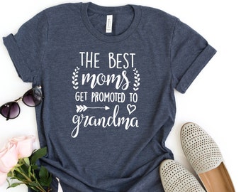 Best mom shirt, Promoted to grandma, Gift for grandma, Gift for mom, Birthday gift, Mothers day gift, Mom shirt, Grandma shirt,