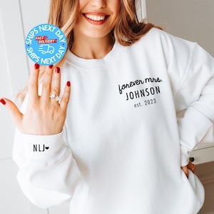 Mrs Sweatshirt, Bride Sweatshirt, Wedding Gift, Bridal Shower Gift, Bride To Be Gift, Engagement Gift, Bride T-Shirt, Honeymoon Outfit,