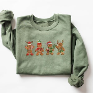 Retro Christmas Sweatshirt | Vintage Christmas Sweatshirt | Womens Christmas Sweatshirt| Holiday Sweater | Christmas Sweatshirt