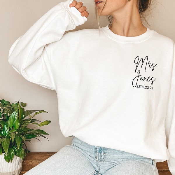Engagement Gifts, Bridal Shower Gifts, Mrs Sweatshirt, Personalized Gift for Bride, Wedding Gift, Bride Gift, Bride Sweatshirt, Bride Shirt