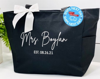 Personalized Bride Bag, Engagement gift, Bride Tote Bags, Wedding Gift, Bridal Shower Gift, Gift For Bride, Bridal Gift, Honeymoon Gift,