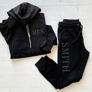 Embossed Matching Set For Bride, Bridal Gift Set, Mrs. Zip Sweatshirt, New Mrs. Set, Mrs. Quarter Zip, Bride Joggers, Honeymoon Outfit