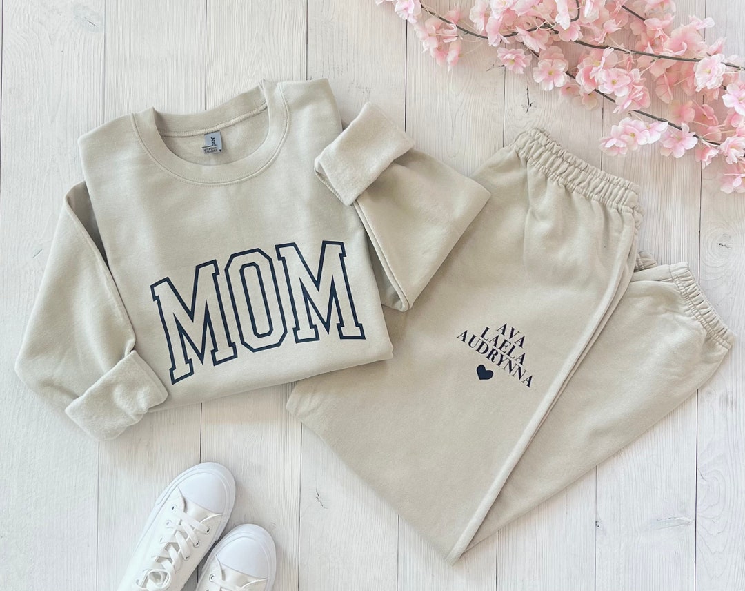 It’s A Mom Thing Graphics Short Pants Sets