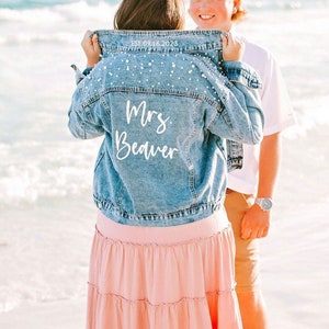 Bride jean jacket with pearls, Pearl jean jacket, bride jean jacket, Mrs Denim Jacket, Personalized Jean Jacket, Bride Jacket, Bridal gift image 4