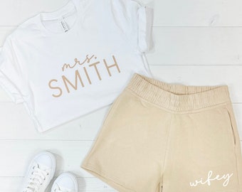 Matching Set For New Wife, Bridal Gift Set, Mrs. Sweatshirt, New Mrs. Set, Wifey Set, Bride Shorts, Honeymoon Outfit, New Mrs. Joggers