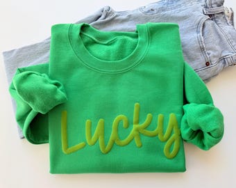 St Patricks Day Green Sweatshirt, Lucky Sweatshirt, Women's Saint Patrick's Day Outfit, St Pattys day Crewneck, Shamrock Shirt
