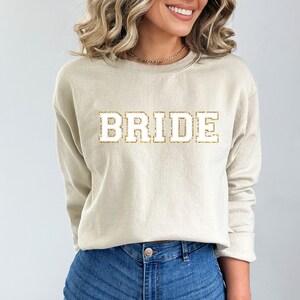 Embossed Glitter Engagement gift, future mrs sweatshirt, new mrs sweatshirt, bride to be gift, bride sweatshirt, bridal sweatshirt, new mrs