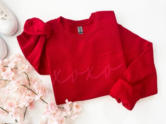 Womens Valentines Day Sweatshirt, Valentines Crewneck Sweatshirt, XOXO, Love Sweater, Valentine's day Gift For Her, Valentine's Day Shirt,