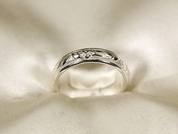ズニ族AndreLonjosee作 Woodstock Silver Ring s-l1200.jpg