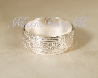 102107       Sterling silver pattern ring,      7.7mm width