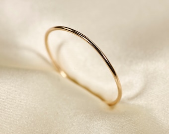 Minimalist -10K /14K Solid Yellow Gold Ring (0.8mm Wire)