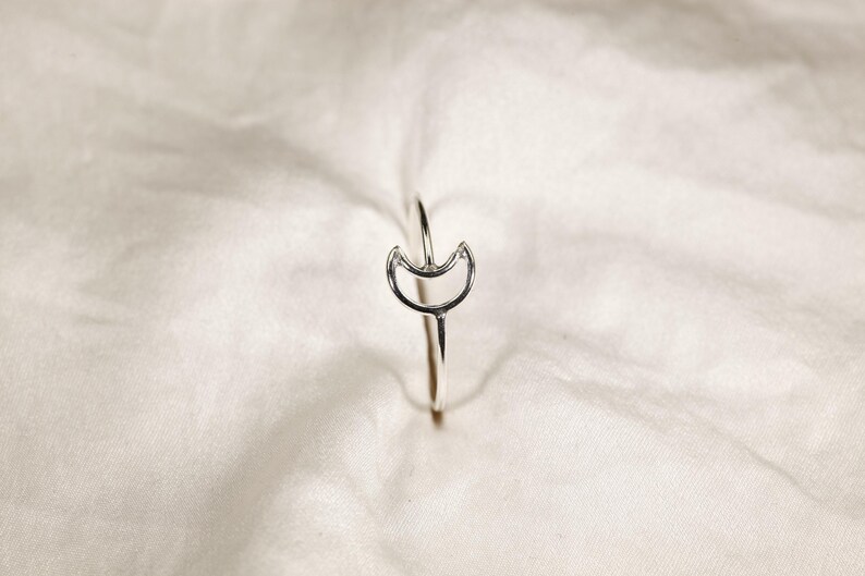 14K Gold Filled Moon Ring - Delicate Wire Design image 10
