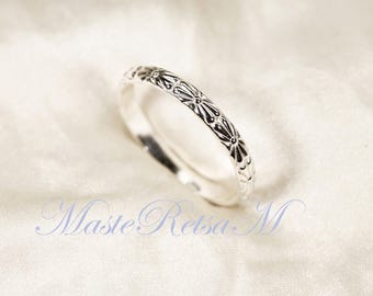 ZP102-Handmade Sterling Silver Flower Pattern Ring (2.6mm)