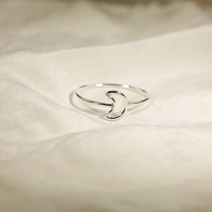 14K Gold Filled Moon Ring - Delicate Wire Design Silver moon