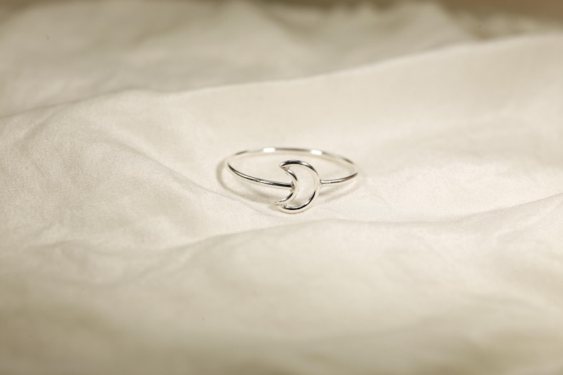 14K Gold Filled Moon Ring - Delicate Wire Design Silver moon