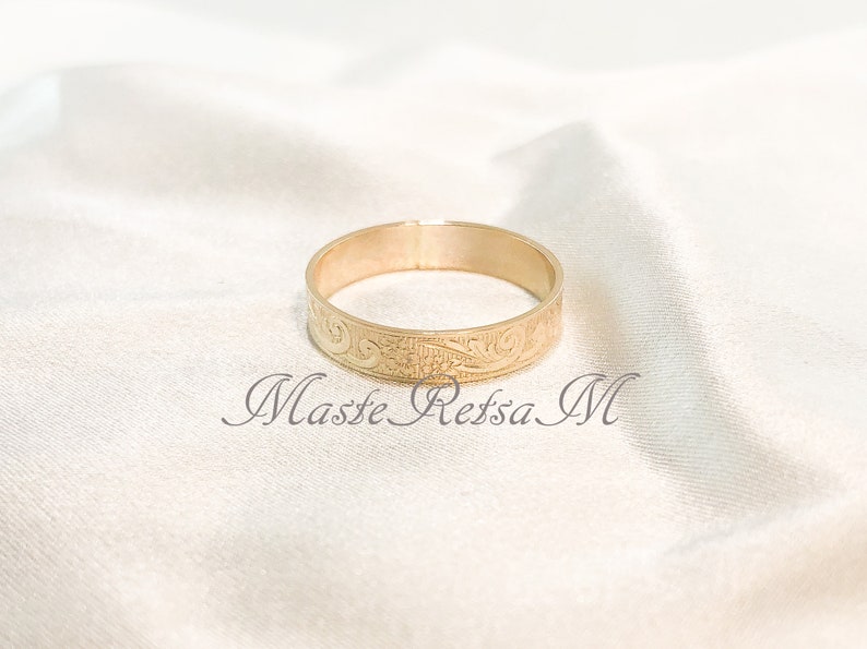 4mm width Minimalist ring Gold rings for man and women floral ring Gold stack ring 14k Gold filled flower pattern ring 14k Gold ring