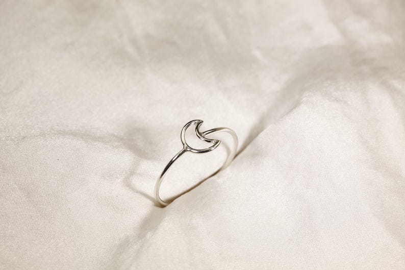 14K Gold Filled Moon Ring - Delicate Wire Design image 11