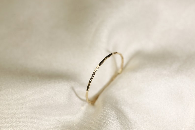 0.8H 14K Yellow SOLID gold ring, Round wire, HAMMERED ring, Wire diameter: 0.8mm image 6