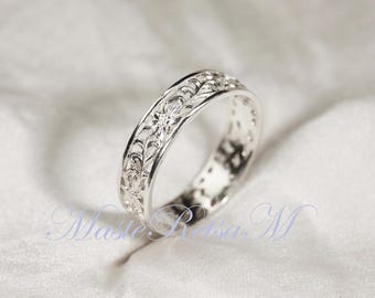 ZP160 - Anel artesanal em prata de lei com padrão floral vazado: aro vintage em ouro vermeil 18K