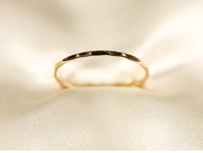 0.8H 14K Yellow SOLID gold ring, Round wire, HAMMERED ring, Wire diameter: 0.8mm image 5