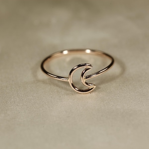 14K Gold Filled Moon Ring - Delicate Wire Design Rose moon