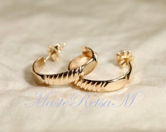 NEW ARRIVALS-E7812/2140- 14K Gold Filled Avant-Grade Pattern Hoop Earrings – Sterling Silver Option Available