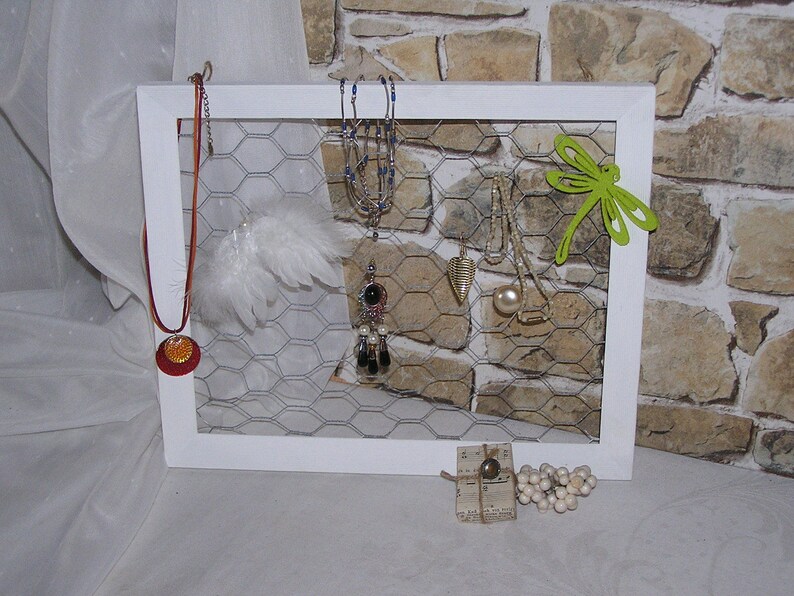 Small Decorative Frame For Pictures Or Ornaments Image 0