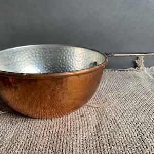 Scandinavian Vintage Copper Pot with Handle, Copper Mulled Wine Serving Pot, Hammered Copper