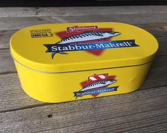 Nice large metal lunch/sandwich box Norwegian Stabburet "Makrell i tomat" 