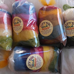 All-Naturally Dyed Wool Roving-Potpourris Mix 50g, Merino or Romney seasonal colour mix