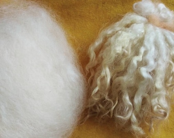 Natural white Mohair curls/ locks or carded Mohair roving, 100 grams, Mohair wool roving or Mohair curls (not carded), washed Mohair locks