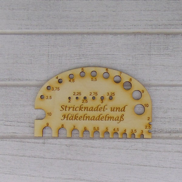 Nadelmaß für Strick- und Häkelnadeln aus Holz personalisiertes Geschenk