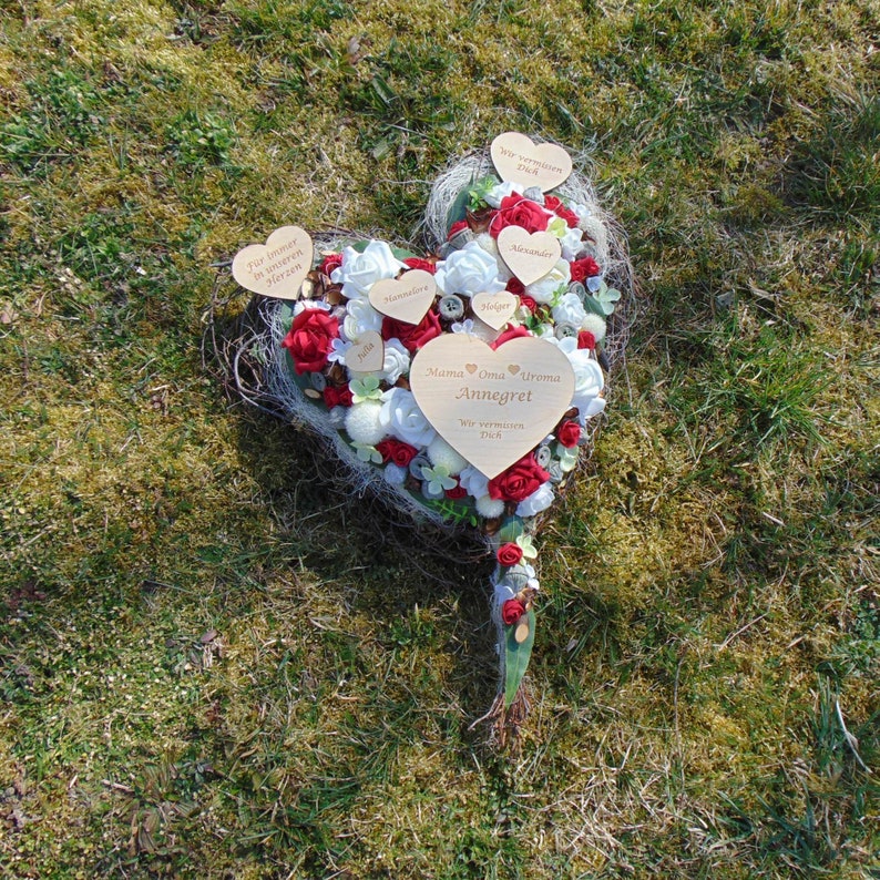 Holz Herzen mit Gravur für Grabgesteck, Engel, Trauerkranz, In stillem Gedenken, Erinnerungen für einen lieben Menschen, Personalisiert Bild 1