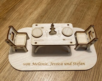 Geldgeschenk für ein Essen, Essensgutschein, Dinner for Two, Abend zu Zweit, Geschenk zum Geburtstag, Weihnachten, Personalisiert aus Holz