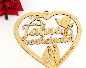 Herz - 25 Jahre verheiratet - Geschenk zur Silberhochzeit, Personalisiert, Jubiläum, Holz, Gravur, Geschenk aus Holz, Brautpaar