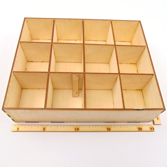 The Beadery 12 Compartment Box