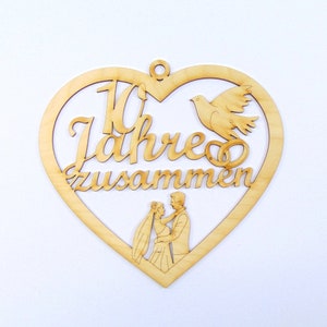 Herz - 10 Jahre zusammen - Hölzerne Hochzeit, Jubiläum, Brautpaar, Eheringe, Taube, Geschenk zur Hölzernen Hochzeit