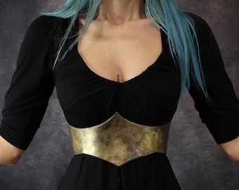 cintura larga &quot;Metallo&quot; in EVA. Corsetto/cincher alternativo per look gotici, steampunk o fantasy. Perfetto per armature larp e cosplay
