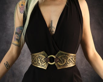 Sigrid - ceinture de taille de dragon nordique. Cadeau accessoire pour des vêtements de fantaisie ou pour un mariage unique. disponible en PLUS SIZE. pas du vrai métal !