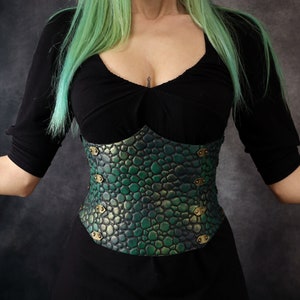 Dragon leather corset. Made with EVA foam, For fantasy costumes, custom cosplay, larps or halloween. Blue, green, yellow, red, white, purple