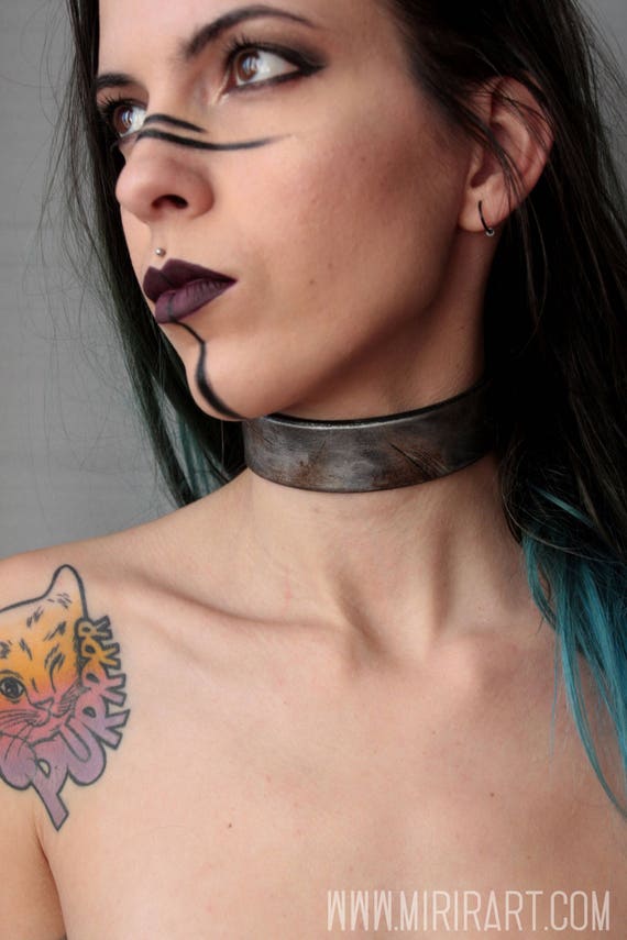 Back to 90s: Chocker Tatto e Fake Piercing