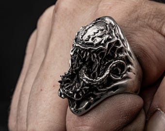 Venom Ring - Etsy