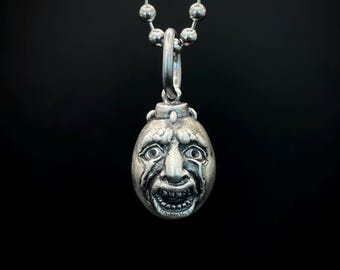 ベヘリットネックレス。真紅のベヘリット。覇王の卵ペンダント