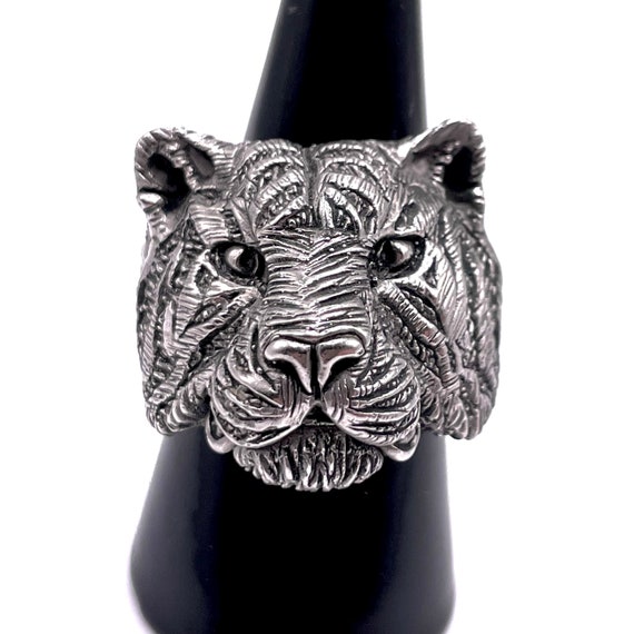 Anillos de tigres sales
