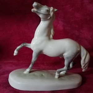 Herend Prancing Horse figurine