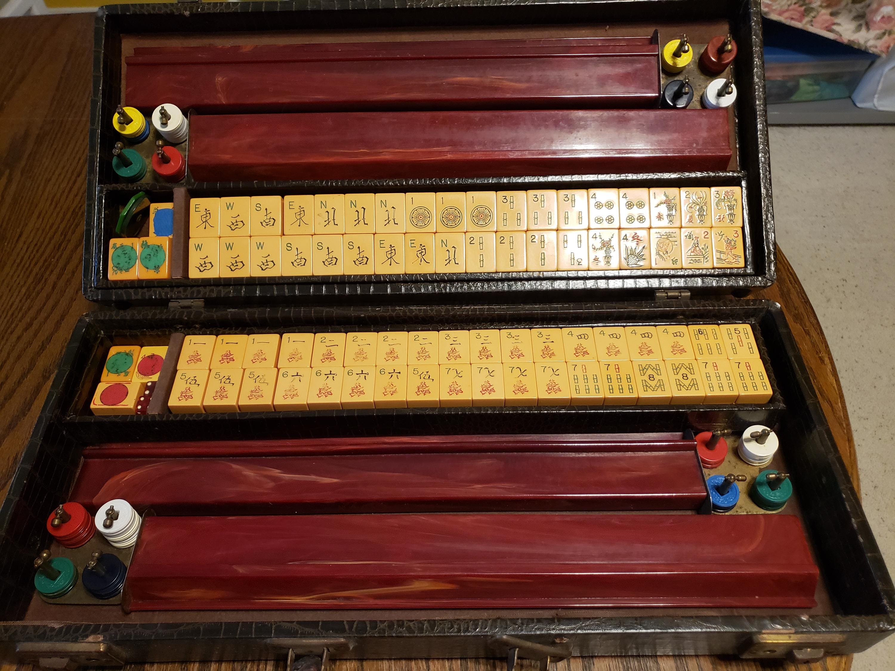 Vintage Mah Jong Set Butterscotch Bakelite Tiles & 4 Bakelite Racks - Etsy