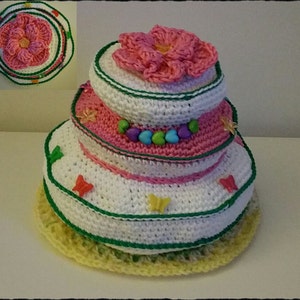 Crochet 3 Tier Cake